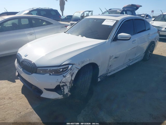 3MW5R1J05L8B32405 BMW 330I