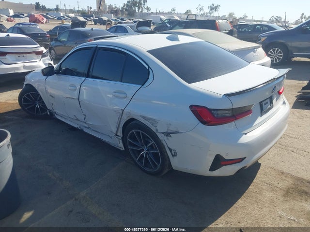 3MW5R1J05L8B32405 BMW 330I