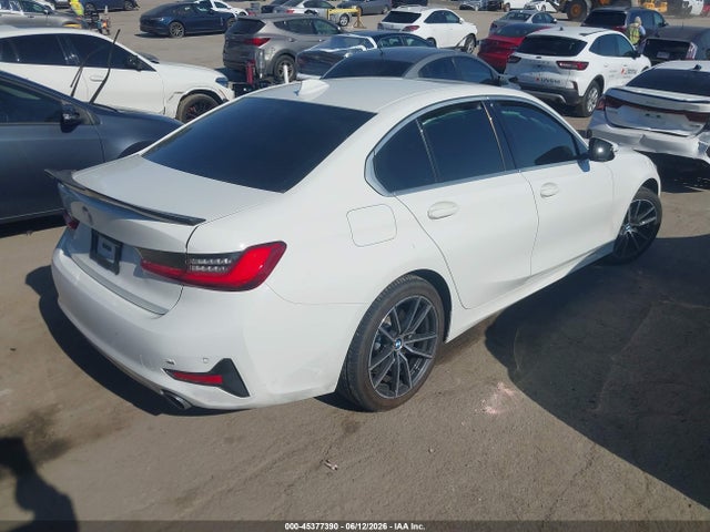 3MW5R1J05L8B32405 BMW 330I