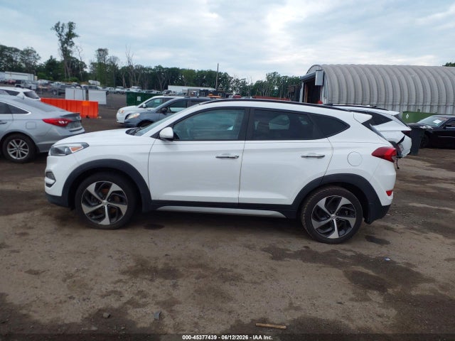 2017 Hyundai Tucson Limited მანქანა იყიდება აუქციონზე, vin: KM8J3CA26HU286708, აუქციონის ნომერი: 45377439