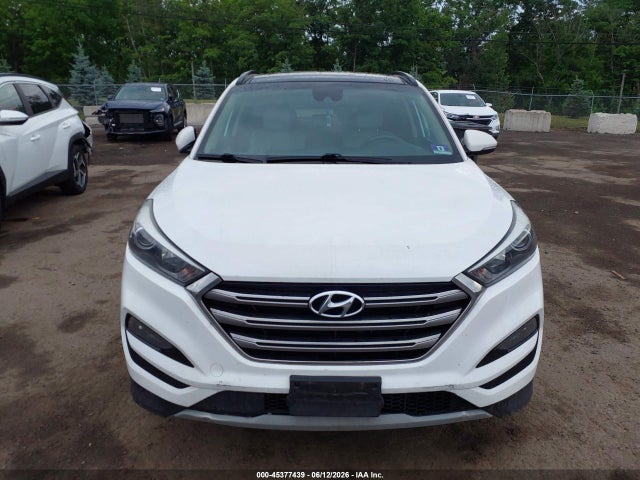 2017 Hyundai Tucson Limited მანქანა იყიდება აუქციონზე, vin: KM8J3CA26HU286708, აუქციონის ნომერი: 45377439