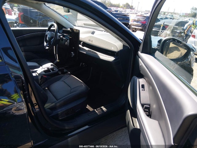 Ford Mustang Mach-e Premium 2025 3FMTK3SU6SMA41480 Image 5