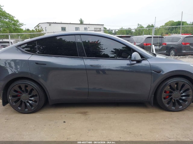 7SAYGDEF6NF372523 Tesla Model Y Performance Dual Motor All-wheel Drive