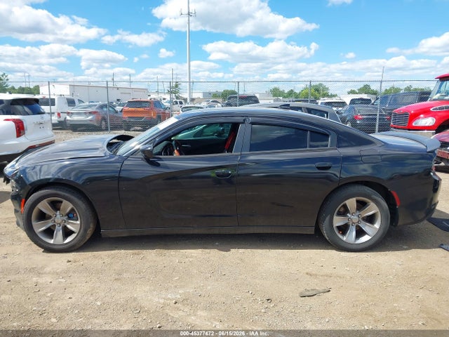 Продажа на аукционе авто 2015 Dodge Charger Sxt, vin: 2C3CDXHG5FH856527, номер лота: 45377472