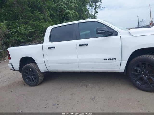 2024 Ram 1500 Laramie  4x4 5'7 Box მანქანა იყიდება აუქციონზე, vin: 1C6SRFJT1RN185404, აუქციონის ნომერი: 45377490