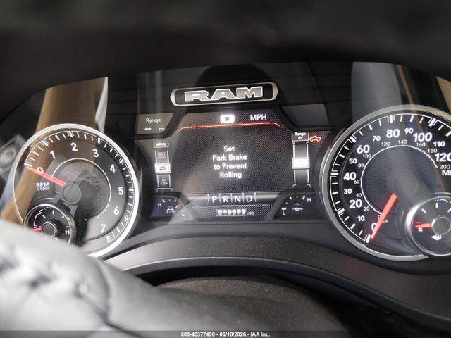 2024 Ram 1500 Laramie  4x4 5'7 Box მანქანა იყიდება აუქციონზე, vin: 1C6SRFJT1RN185404, აუქციონის ნომერი: 45377490