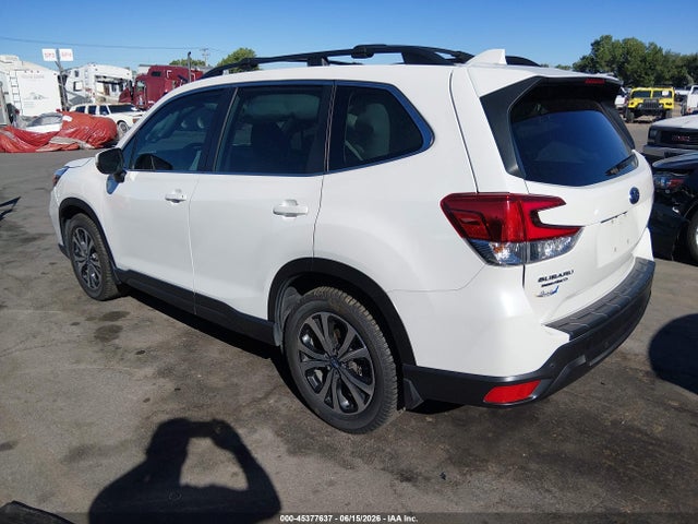 Subaru Forester Limited 2021 JF2SKAUC1MH548062 Image 3
