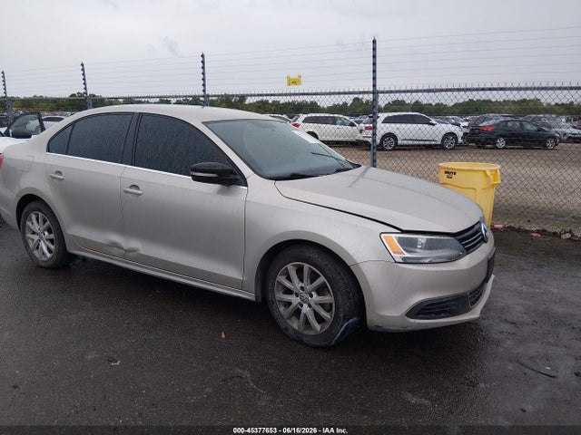 2013 Volkswagen Jetta 2.5l Se მანქანა იყიდება აუქციონზე, vin: 3VWDP7AJ2DM233570, აუქციონის ნომერი: 45377653