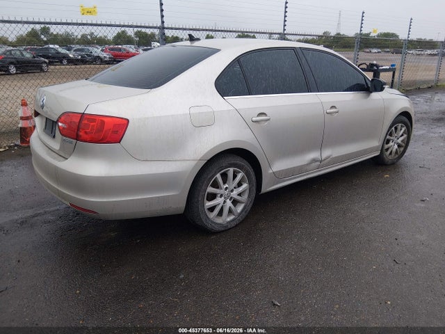 2013 Volkswagen Jetta 2.5l Se მანქანა იყიდება აუქციონზე, vin: 3VWDP7AJ2DM233570, აუქციონის ნომერი: 45377653