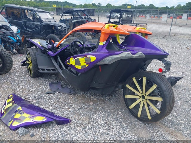 Polaris Slingshot 2016 57XAASFA0F5102947 Image 3