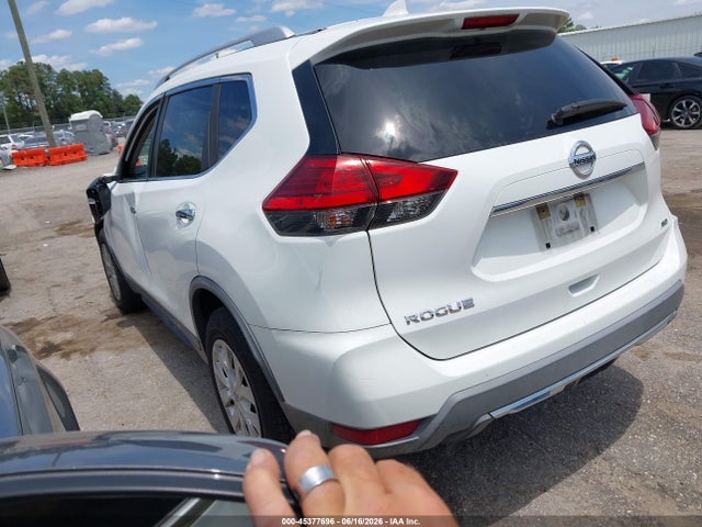 Nissan ROGUE S 2017 KNMAT2MV9HP582714 Image 3