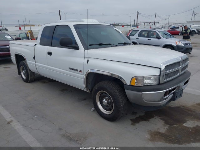 45377707 :رقم المزاد ، 3B7HC13Y21G720155 vin ، 2001 Dodge Ram 1500 St مزاد بيع