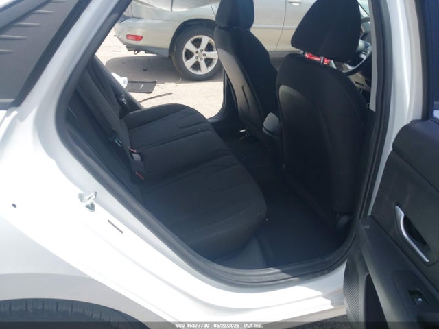 Продажа на аукционе авто 2022 Hyundai Elantra Sel, vin: 5NPLM4AG9NH063516, номер лота: 45377730