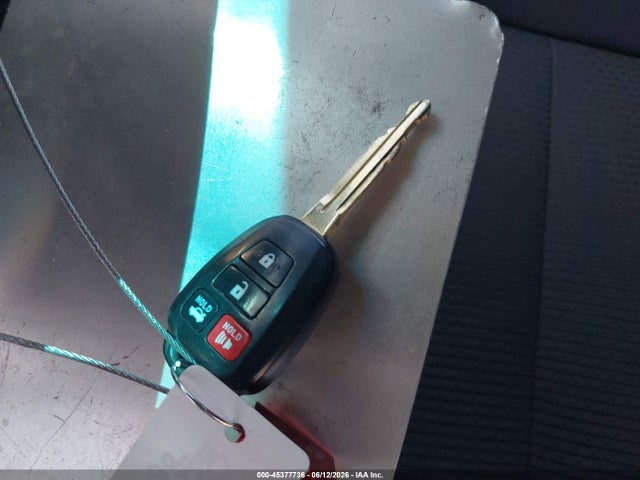 4T1BF1FK6GU195252 Toyota CAMRY SE