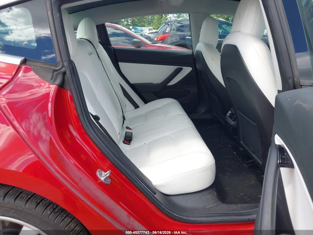 Tesla Model 3 Long Range/performance 2018 5YJ3E1EB4JF097639 Image 8