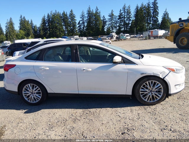 Ford Focus Titanium 2018 1FADP3J20JL314381 Image 13