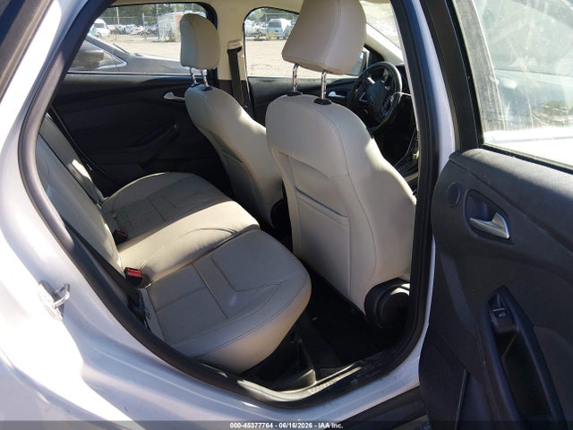 Ford Focus Titanium 2018 1FADP3J20JL314381 Image 8