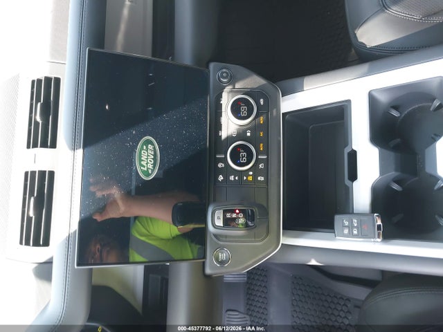 SALE2FEU2T2509006 Land Rover Defender P400 X-dynamic Se
