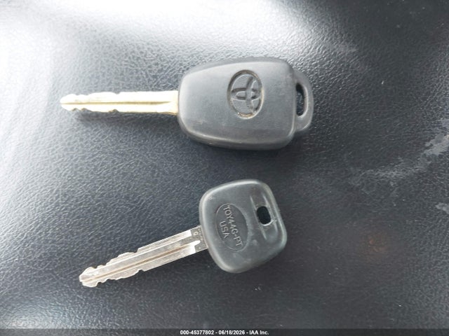 4T1BF1FK2EU836183 Toyota CAMRY SE