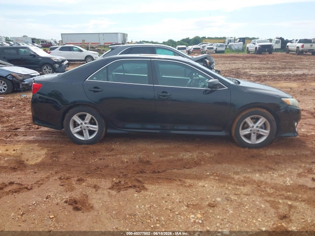 4T1BF1FK2EU836183 Toyota CAMRY SE