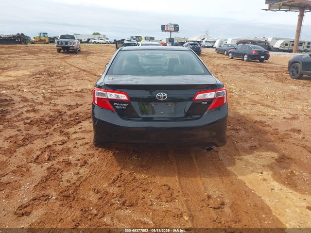4T1BF1FK2EU836183 Toyota CAMRY SE