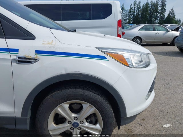 1FMCU9GX0GUB40797 Ford ESCAPE SE