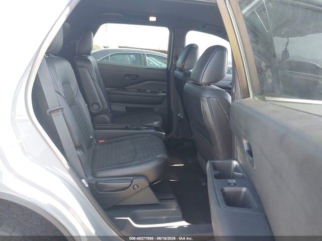 5N1DR3BD8RC275308 Nissan Pathfinder Rock Creek 4wd