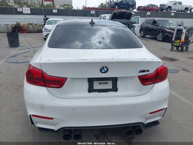 WBS3R9C55FK330432 BMW M4