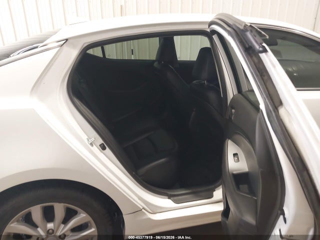 Продажа на аукционе авто 2015 Kia Optima Lx, vin: 5XXGM4A79FG465714, номер лота: 45377919