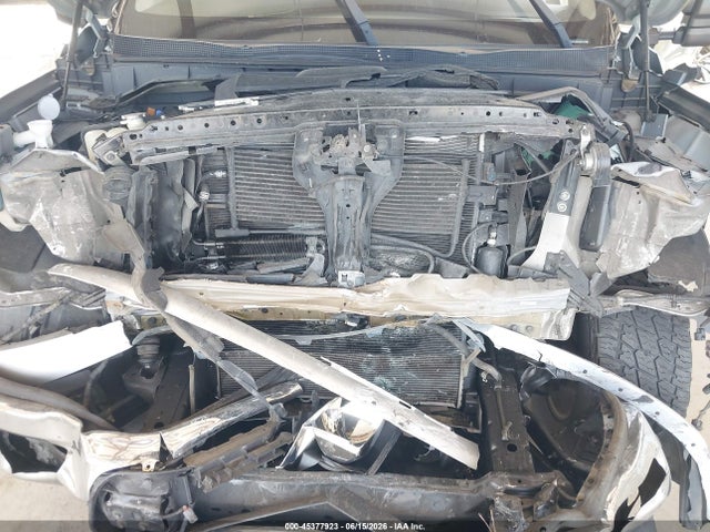45377923 :رقم المزاد ، 1N6AA1E5XJN502897 vin ، 2018 Nissan Titan Sv مزاد بيع