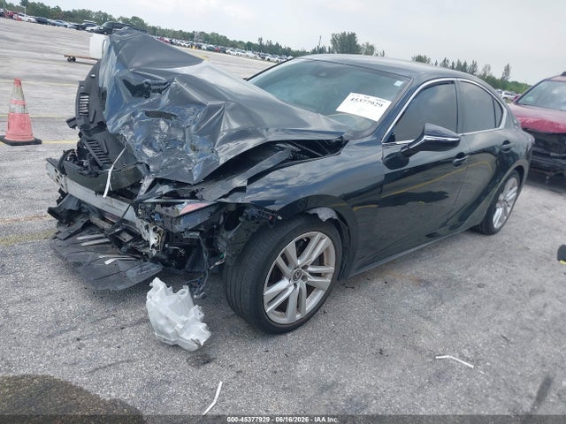 45377929 :رقم المزاد ، JTHAA1D27N5122446 vin ، 2022 Lexus Is 300 مزاد بيع
