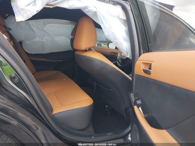45377929 :رقم المزاد ، JTHAA1D27N5122446 vin ، 2022 Lexus Is 300 مزاد بيع