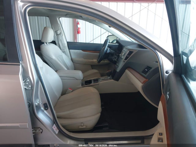 Subaru Outback 2.5i Limited 2014 4S4BRBLC4E3322724 Image 5