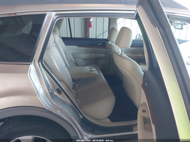 Subaru Outback 2.5i Limited 2014 4S4BRBLC4E3322724 Image 8