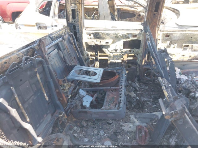 45377956 :رقم المزاد ، 2GTEC13T361224210 vin ، 2006 Gmc Sierra 1500 Sle1 مزاد بيع