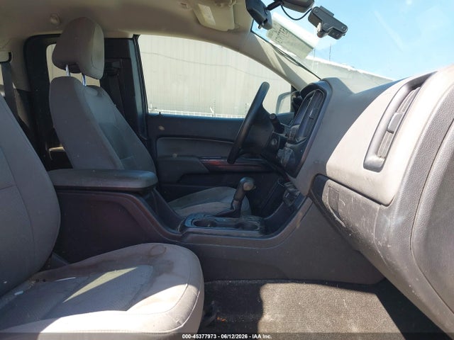 45377973 :رقم المزاد ، 1GCHSAEA8F1272187 vin ، 2015 Chevrolet Colorado 2wd Wt مزاد بيع