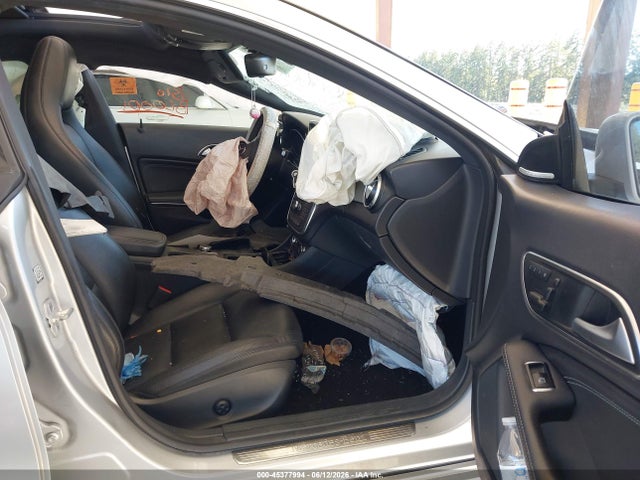 Mercedes-Benz CLA 250 2014 WDDSJ4EB7EN056735 Image 5