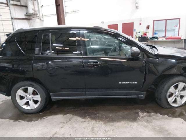 1C4NJDBB2GD662500 Jeep Compass Sport