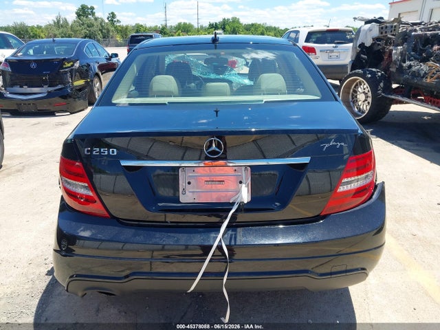 Продажа на аукционе авто 2012 Mercedes-benz C 250 Luxury/sport, vin: WDDGF4HB3CA643344, номер лота: 45378088