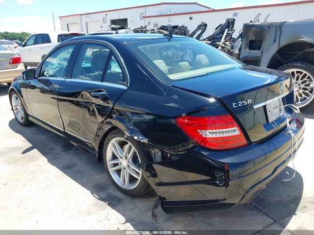 Продажа на аукционе авто 2012 Mercedes-benz C 250 Luxury/sport, vin: WDDGF4HB3CA643344, номер лота: 45378088
