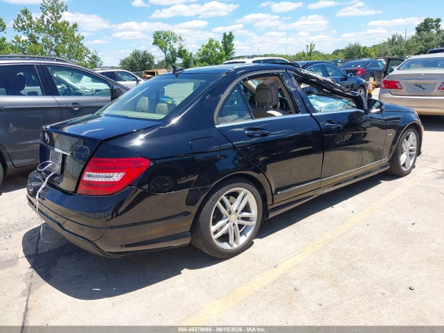 Продажа на аукционе авто 2012 Mercedes-benz C 250 Luxury/sport, vin: WDDGF4HB3CA643344, номер лота: 45378088