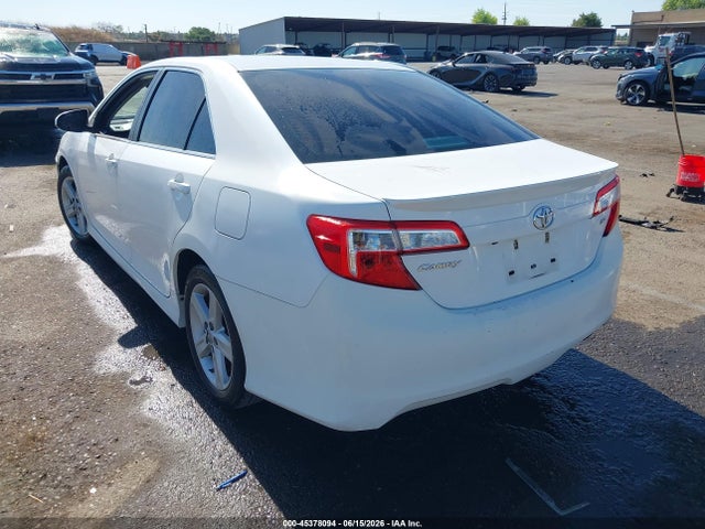 4T1BF1FK0EU790997 Toyota CAMRY SE