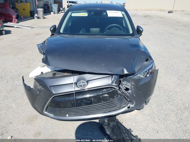 Scion IA 2016 3MYDLBZV5GY135480 Image 12