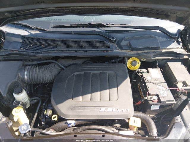 2014 Chrysler Town & Country Touring-l მანქანა იყიდება აუქციონზე, vin: 2C4RC1CG6ER172334, აუქციონის ნომერი: 45378104