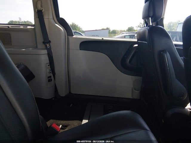 2014 Chrysler Town & Country Touring-l მანქანა იყიდება აუქციონზე, vin: 2C4RC1CG6ER172334, აუქციონის ნომერი: 45378104
