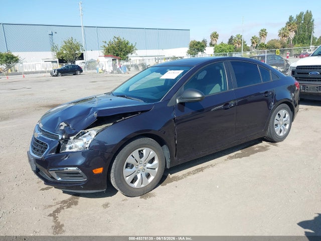 Chevrolet Cruze Ls Auto 2015 1G1PA5SG3F7206490 Image 2