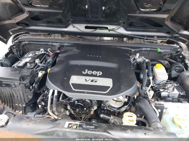 1C4BJWDG8JL909488 Jeep Wrangler Jk Unlimited Sport S 4x4
