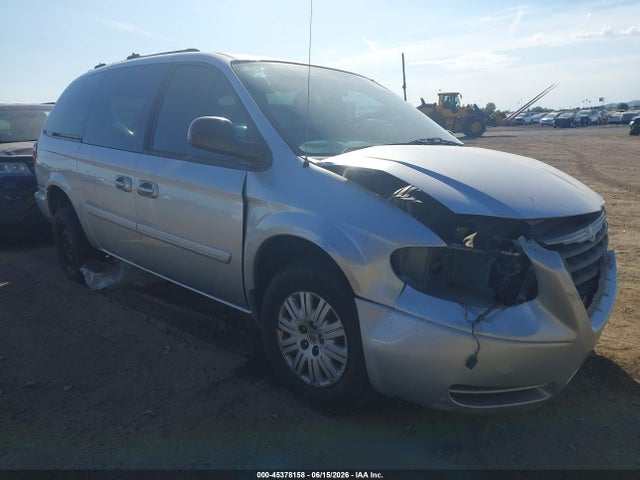 45378158 :رقم المزاد ، 2C4GP44RX5R100758 vin ، 2005 Chrysler Town & Country Lx مزاد بيع