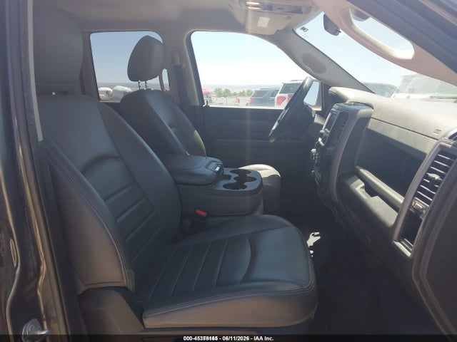 45378165 :رقم المزاد ، 1C6RR7FG0HS605671 vin ، 2017 Ram 1500 Tradesman  4x4 6'4 Box مزاد بيع