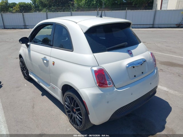 Fiat 500E BATTERY ELECTRIC 2017 3C3CFFGE3HT557732 Image 3